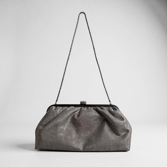 Olga Berg Clutch Silver Chain Metal Evening Cocktail East West Shoulder Bag NWOT - Picture 1 of 16